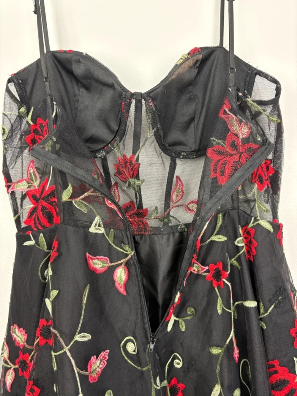 B. Darlin Black Mesh Dress w/ Red Floral Embroidery & Corset Top sz 9/10 fairy - Picture 7 of 13